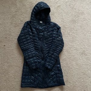 North Face down parka in excellent condition
